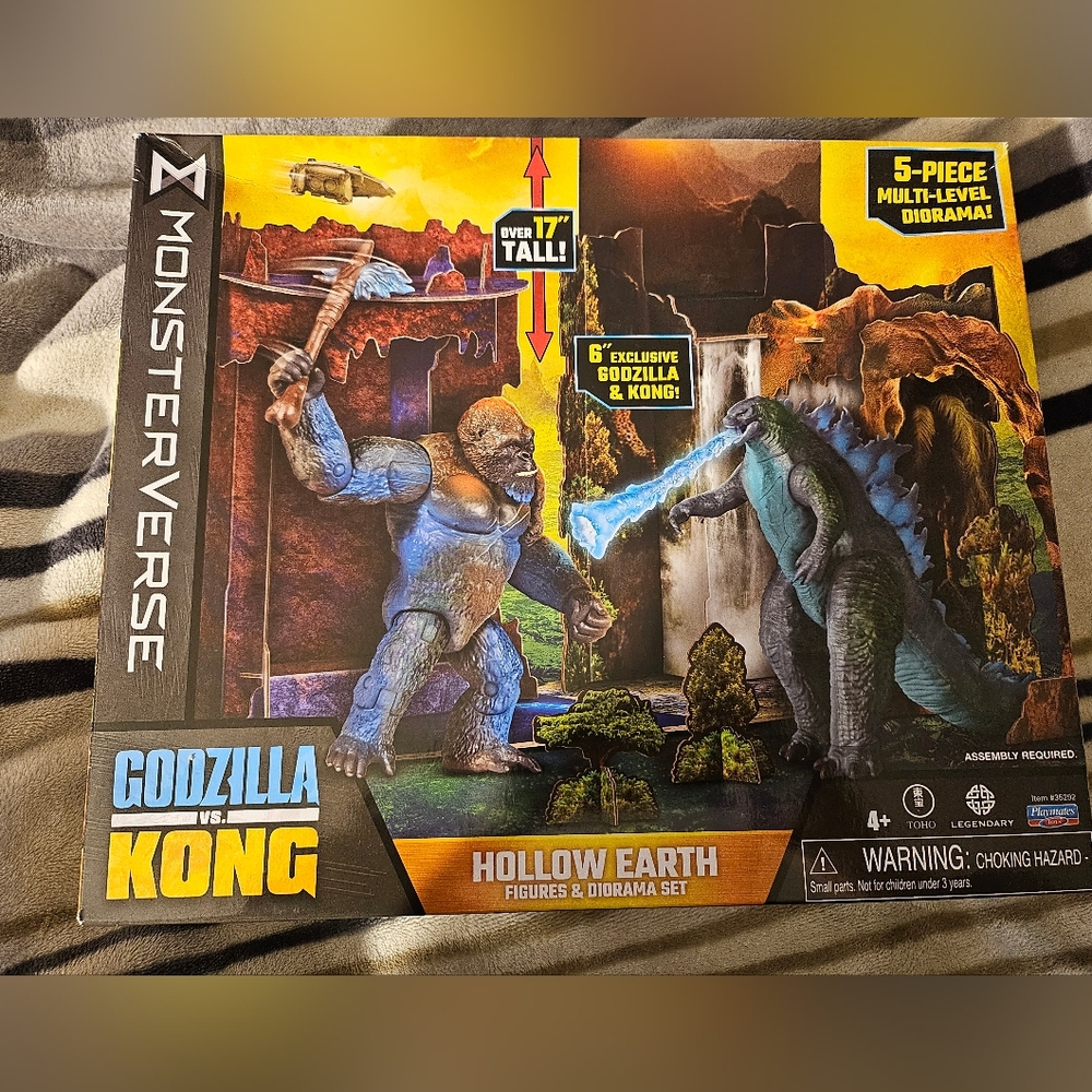 Godzilla vs Kong Hollow Earth 6" Figures & 5-Piece‎ Diorama MonsterVerse New